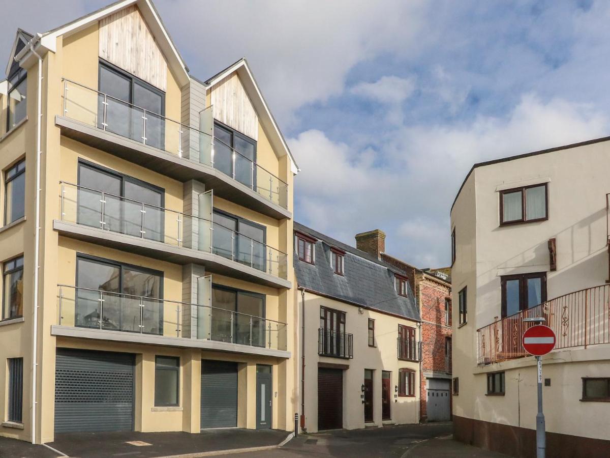 Harbourside Haven Penthouse 1 Apartment